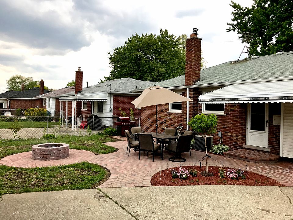 2nd image of 19608 Alger St