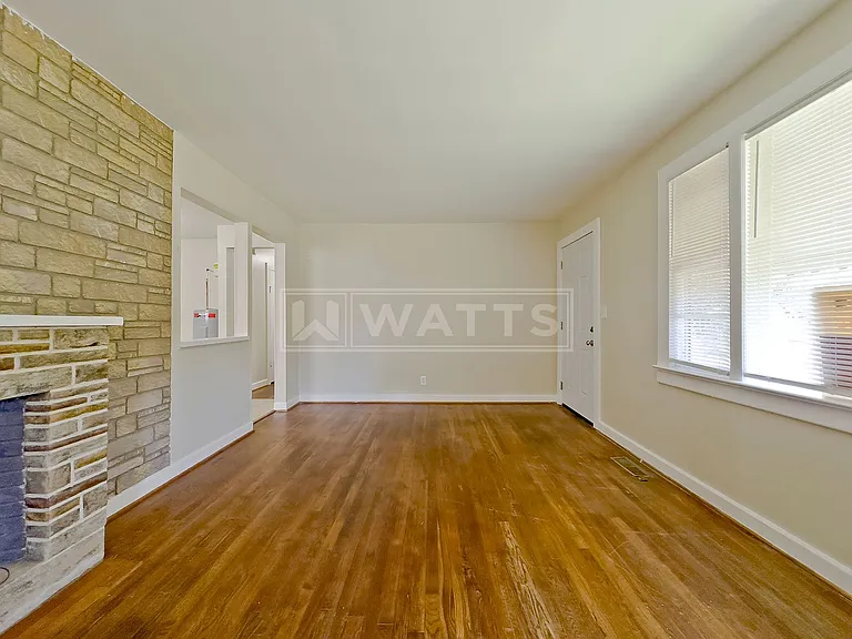 409 Foust Ct — Photo 4