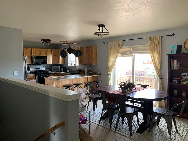 471 N 100 W — Photo 4