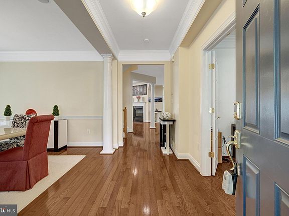 5th image of 2894 Swanee Ln