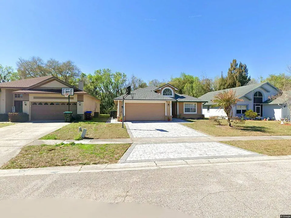 866 River Cove Ave