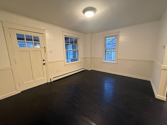 5th image of 105 Spring St