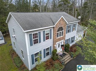 216 Pheasant Pl, Tobyhanna, PA 18466