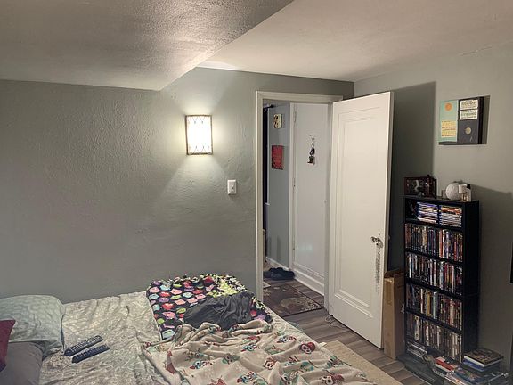 2nd image of 211 Chestnut Blvd APT 5