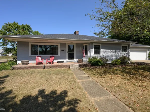 327 Church Ave SW, New Philadelphia, OH 44663