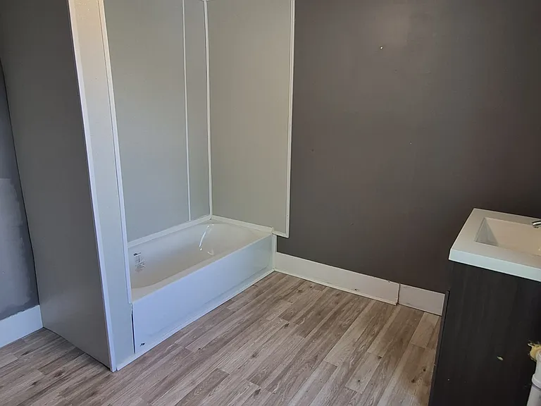 16 1st St #2 — Photo 9