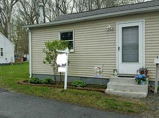 59 Arizona St, Coventry, RI 02816