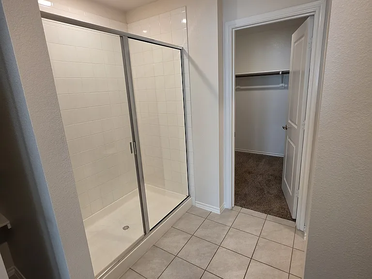 3102 Pembrooke Dr — Photo 16