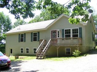 83 Pushaw Rd, Hope, ME 04847