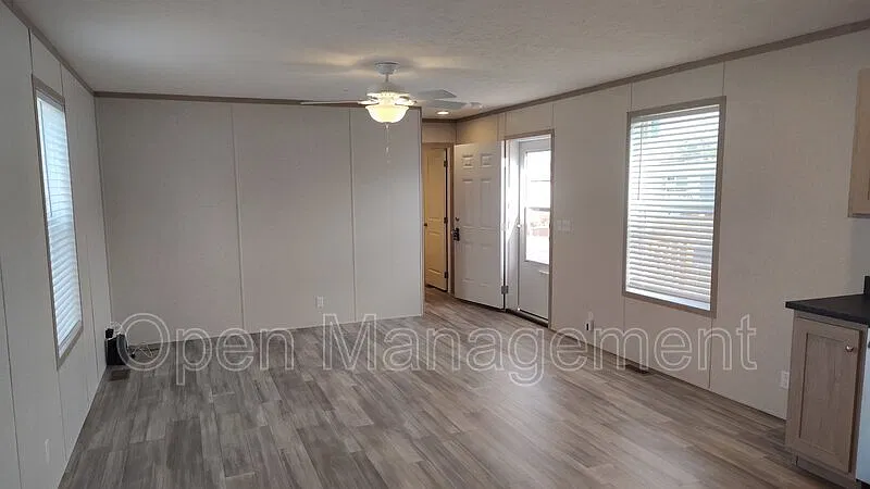 2 bed, 2.0 bath, 960 sqft, $969 — Photo 4