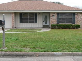 2802 19th Ave N, Texas City, TX 77590