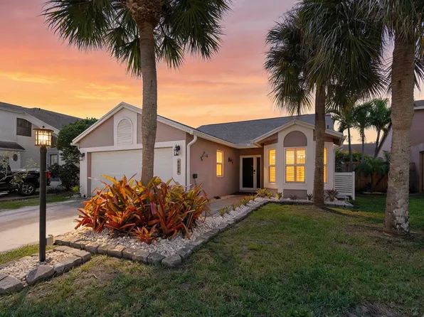 8584 Shawe Way, Boca Raton, FL 33433