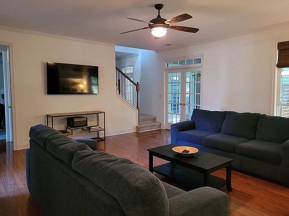 4th image of 618 Heathercrest Ct