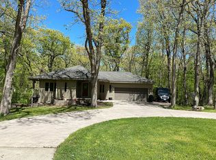 2110 Grand Detour Rd, Dixon, IL 61021
