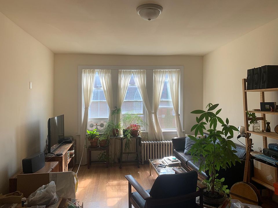 1st image of 2606 N Kimball Ave #301