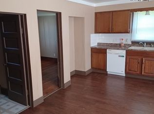 1627 N 10th St, Springfield, IL 62702