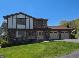 141 Whitacre Ln, Ridgeley, WV 26753