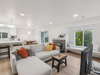 12510 109th Court NE #E101, Kirkland, WA, 98034