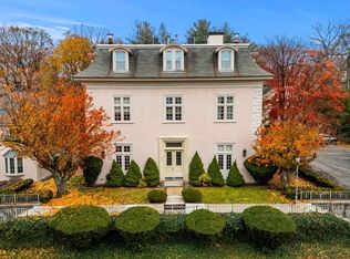 216 Nesmith St APT 2, Lowell, MA 01852