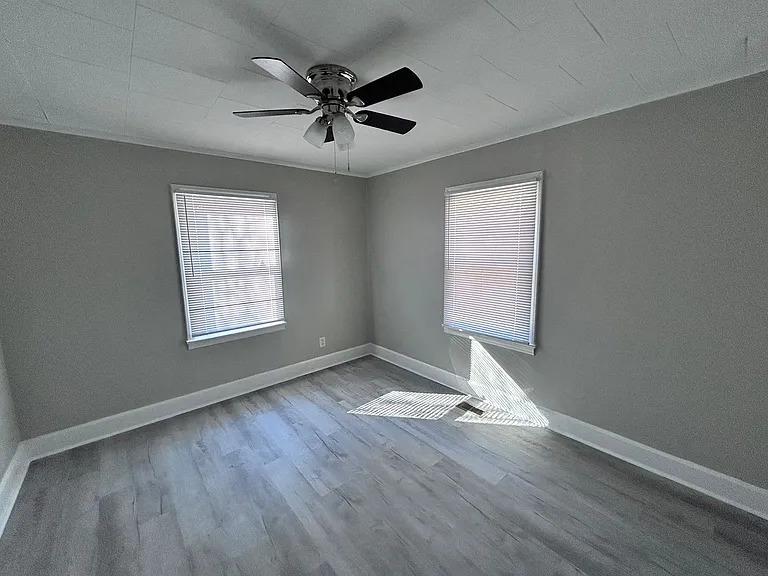 1408 Poston Cir — Photo 4