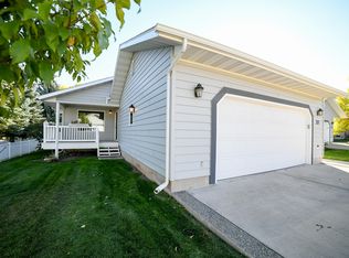 3337 Wild Rose Ln, Great Falls, MT 59401
