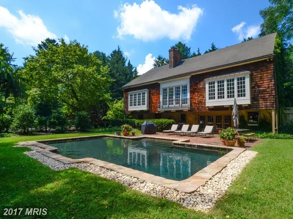 8207 White Manor Dr, Lutherville Timonium, MD 21093