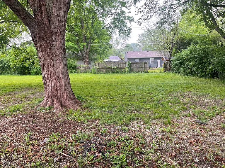 1807 Raible Ave #C — Photo 4