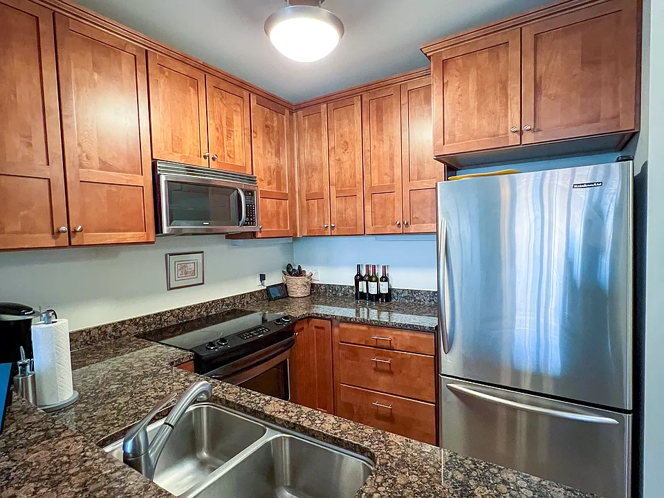 155 Riverplace Way #407