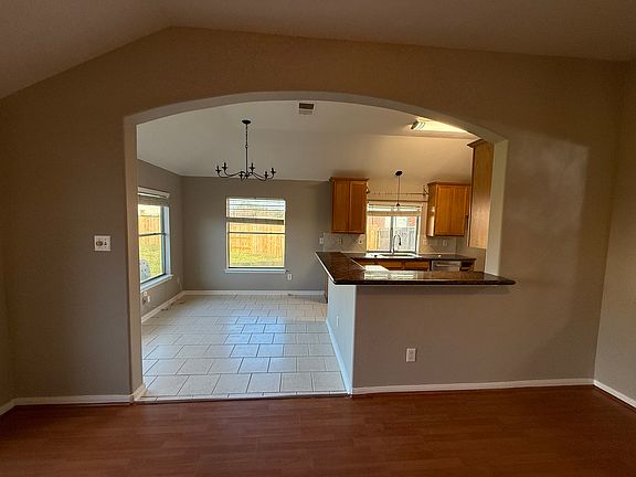 3rd image of 12602 Stratford Heights Dr