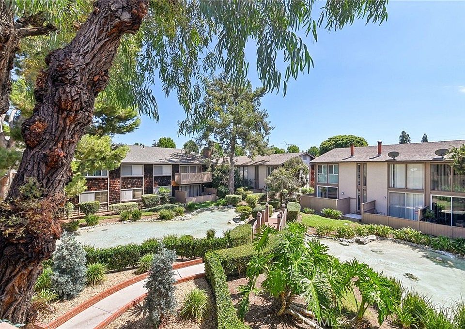 1st image of 1044 Cabrillo Park Dr APT G