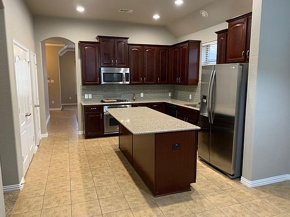 3rd image of 4217 Plumbago Dr
