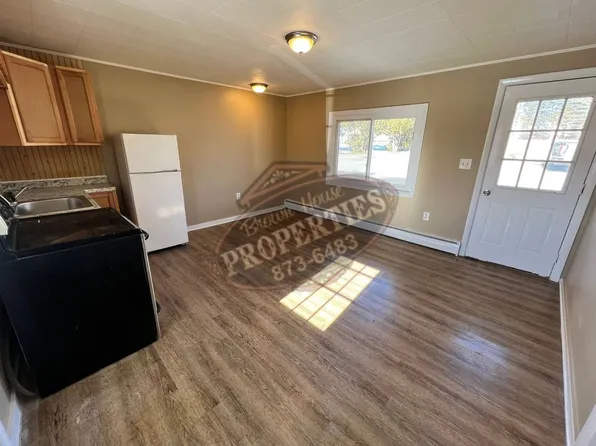 Lake Region Apartments, 163 Route 3 #11, South China, ME 04358