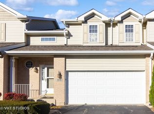 3910 Pathfinder Ln, Joliet, IL 60435