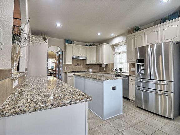 5th image of 5700 Diamond Valley Dr