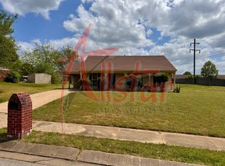 10515 Oak Leaf Dr, Olive Branch, MS 38654