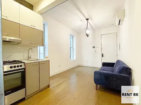 Rented by RENTBK LLC | media 2