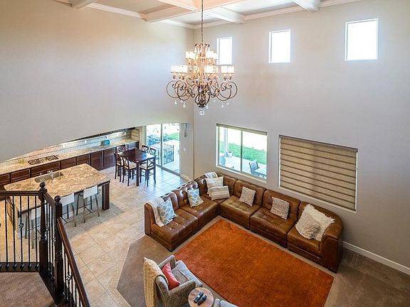 4th image of 1138 W Quail Rock