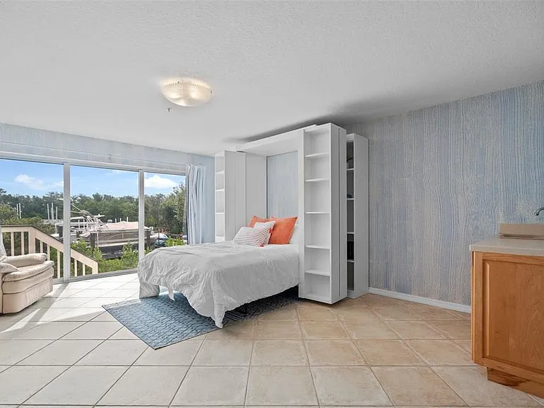 1593 Pinellas Bayway S — Photo 31