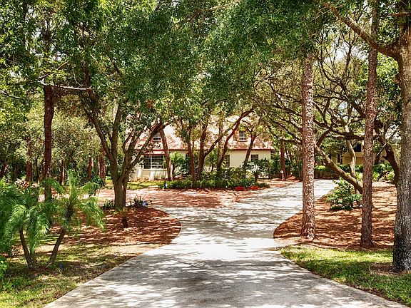 3,786 SF 5 Bed/3.5 Bath Home