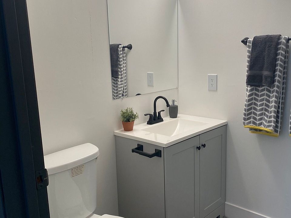 Bathroom | Talus Apartments