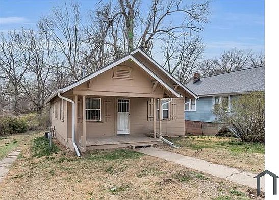 1st image of 3011 E 68th St