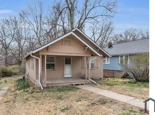 3011 E 68th St, Kansas City, MO 64132