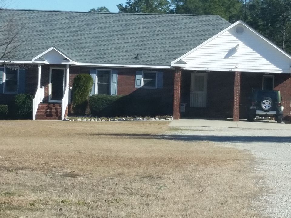 1st image of 245 Blackthorn Dr
