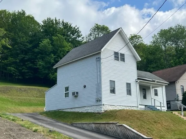 231 E State St, Wellsville, NY 14895
