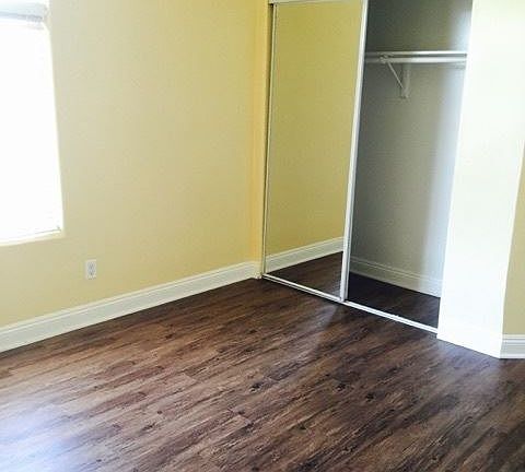 5th image of 208 E 120th St APT 4