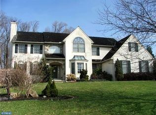 687 Highpoint Dr, West Chester, PA 19382
