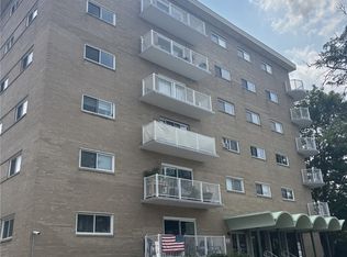 14567 Madison Ave APT 211, Lakewood, OH 44107