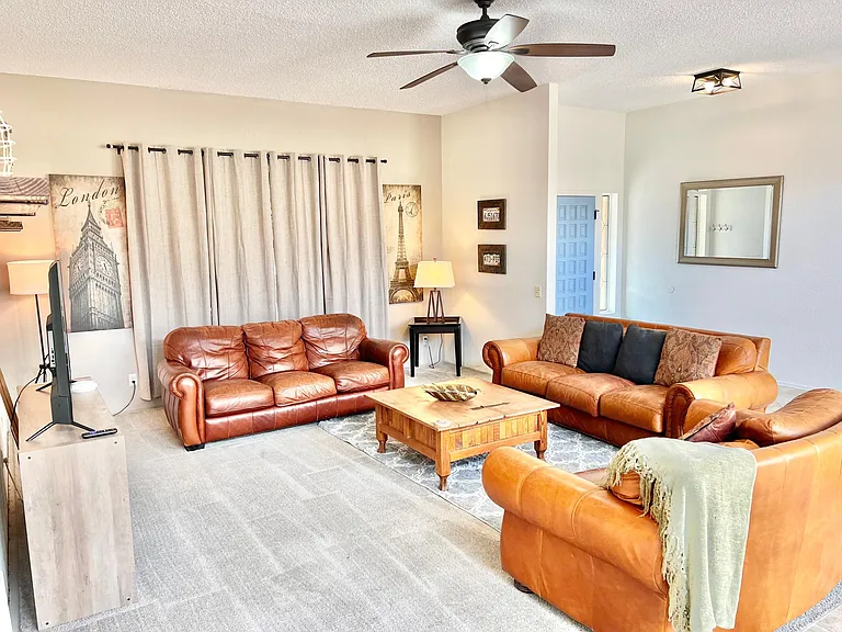 2142 E Woodman Dr — Photo 1
