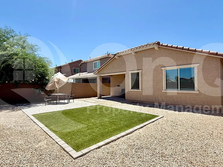6342 W Raymond St — Photo 5