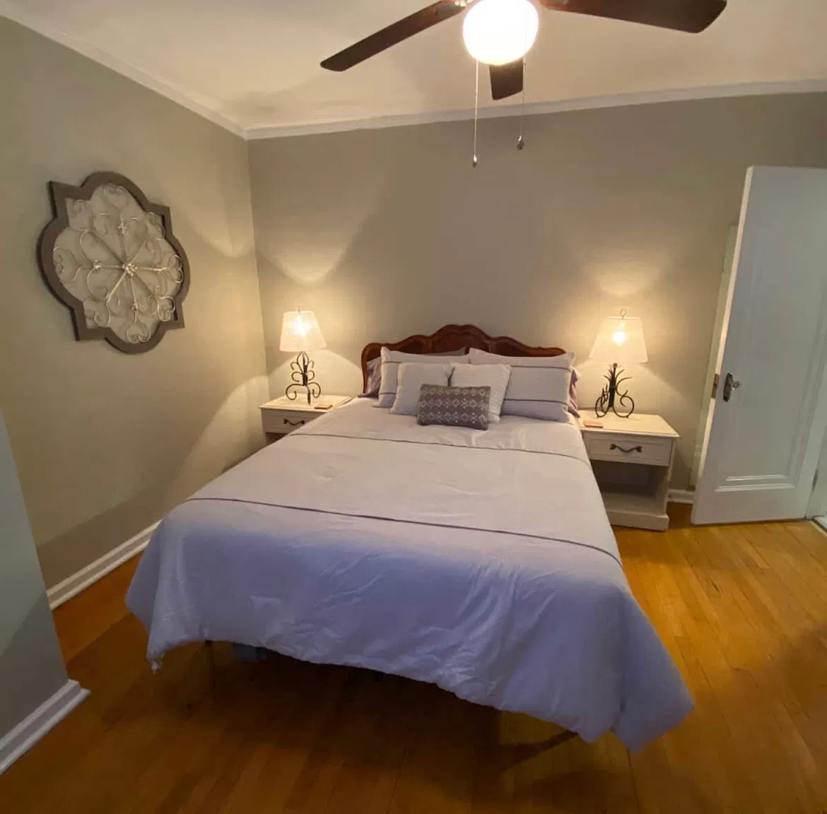 2 bed, 1400 sqft, $1,900 — Photo 2